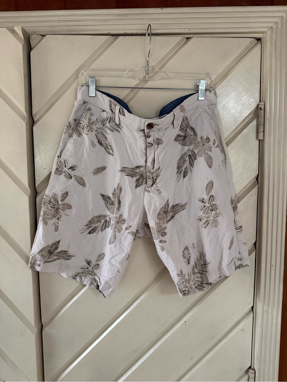 Banana Republic Blue and Beige Striped Waistband Shorts